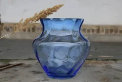 Anna von Lipa Dahlia Vase Ø 23 x H 22 cm - Glas - Lyseblå