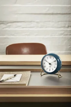 Arne Jacobsen Station Bordur Ø 11 cm - PMMA topglas - Navy Blue