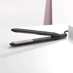 BaByliss Smooth Ceramic 230 Glattejern Op til 230° C - 2 varmeindstillinger - Hurtig opvarmning