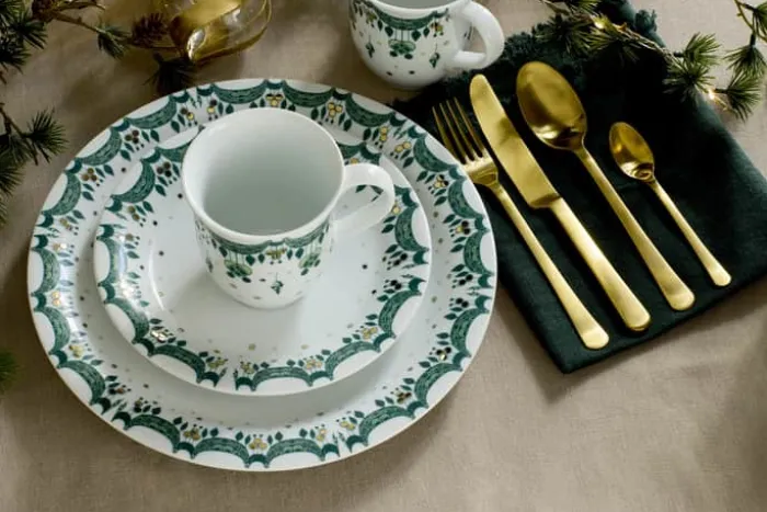 Bjørn Wiinblad Guirlande Tallerken Ø 28 cm - Porcelæn - Grøn
