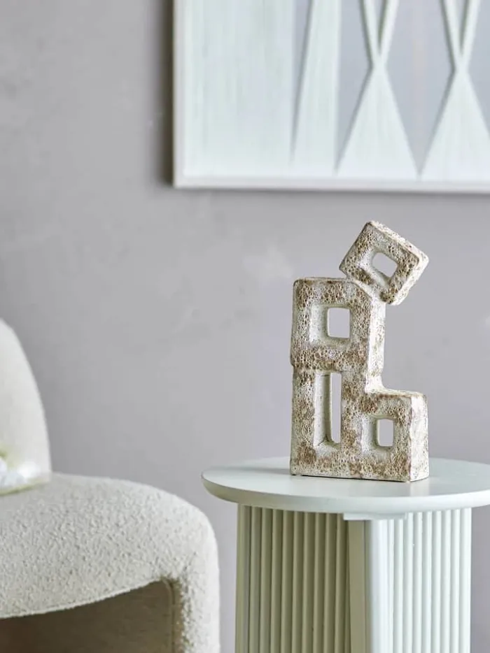 Bloomingville Figur - Caine H 32 x B 6,5 x L 17,5 cm - Stentøj - Beige
