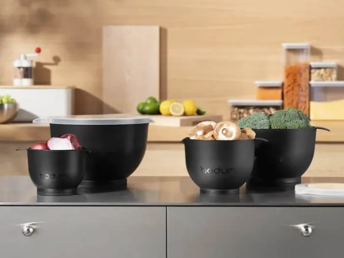 Bodum Bistro Røreskålsæt m. låg - 4 dele 0,7/1,6/3,2/5,2 liter - Plastik - Sort
