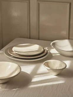 Broste Copenhagen Alfredo Serveringsfad Ø 35 x H 3,5 cm - Stentøj - Light Grey