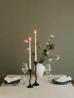 Broste Copenhagen Amy Lysestage H 15 cm - Aluminium - Sort