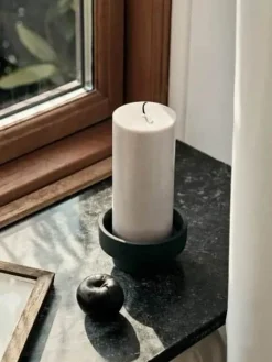 Broste Copenhagen Anker Lysestage Ø 8 x H 6 cm - Aluminium - Sort