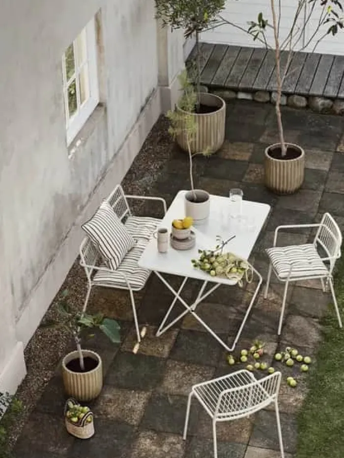 Broste Copenhagen Eden Havebord H 74 x B 120 cm - Stål - Beige