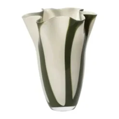 Broste Copenhagen Liva Vase Ø 23 x H 31,5 cm - Mundblæst glas - Grøn