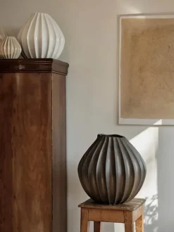 Broste Copenhagen Wide Vase Ø 15 x H 15 cm - Keramik - Hvid
