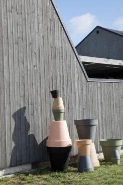 ByOn Brixton Krukke H 44 - Genanvendt plast - Grå