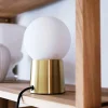 CASA Living Bloom Bordlampe H 19 cm - Jern/glas - Messingfarvet