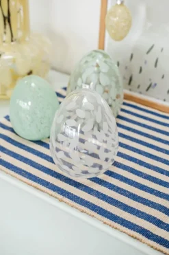 CASA Living Dekorationsæg H 14,5 cm - Glas - Lysegrøn/hvid