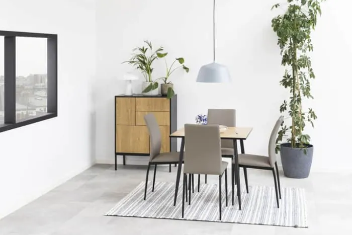 CASA Living Seaford Skænk H 103 x B 80 x D 40 cm - Melamin/metal - Lys natur/sort