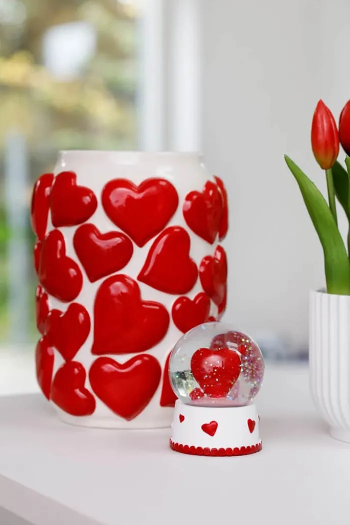 CASA Living Vase H 20 cm - Dolomit - Rød/hvid