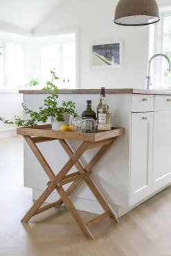 cinas Indoor/Outdoor Bakkebord H 65 x B 60 x D 40 cm - Teaktræ