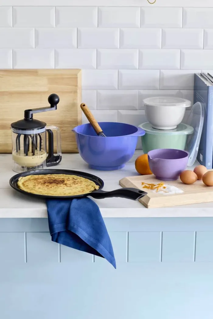 Cook & Baker Pandekagepande Ø 28 cm - Genanvendt aluminium - Sort