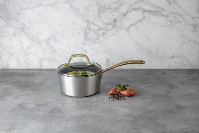 Cook & Baker Premium Kasserolle 1,3 liter - Genanvendt aluminium - Sølvfarvet/guldfarvet