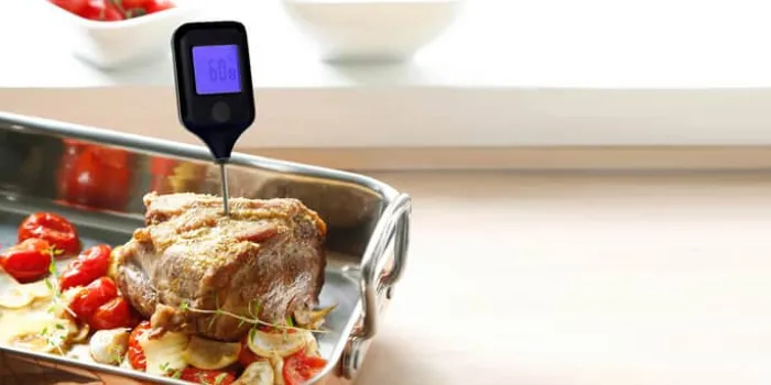Cook & Baker Stegetermometer Måler op til 250° C - Rotationsdisplay - Baggrundsbelysning