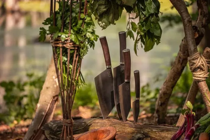 CrushGrind Viking Chef Kniv L 23 cm - Valnøddetræ/stål - Natur