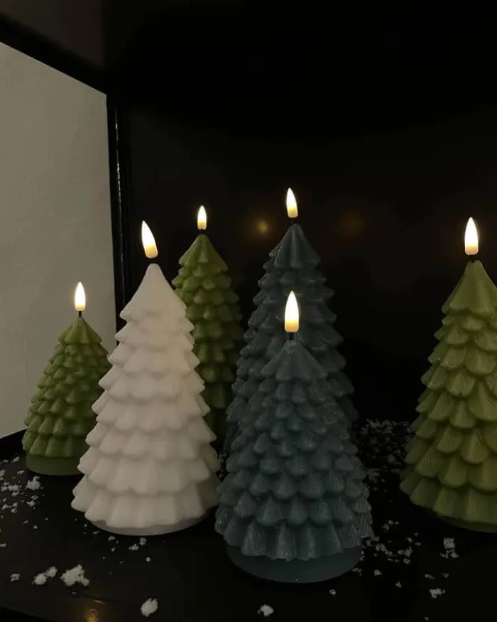 Deluxe Homeart Juletræ LED Lys Ø 10,5 x H 18 cm - Stearin - Lys grøn