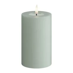 Deluxe Homeart Real Flame LED Bloklys Ø 7,5 x H 12,5 cm - Stearin/resin - Salvie green