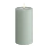 Deluxe Homeart Real Flame LED Bloklys Ø 7,5 x H 15 cm - Stearin/resin - Salvie green