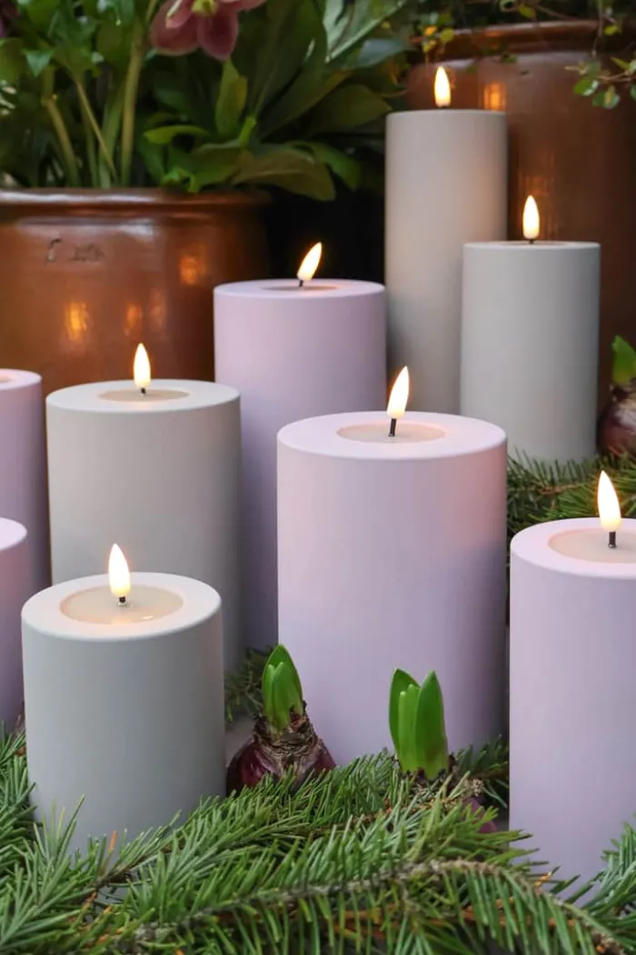 Deluxe Homeart Real Flame LED Udendørs Bloklys Ø 7,5 x H 12,5 cm - Plastik/resin - Støvet Blå