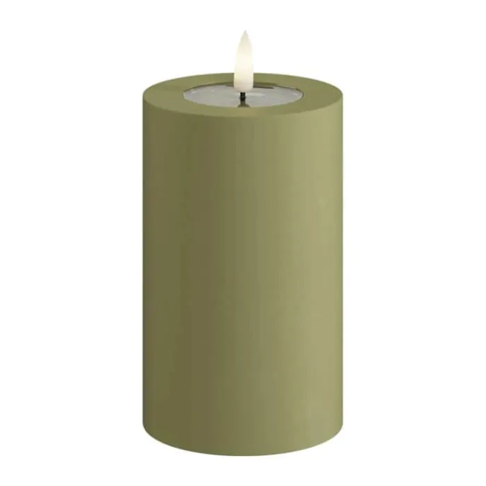 Deluxe Homeart Real Flame LED Udendørs Bloklys Ø 7,5 x H 12,5 cm - Plastik/resin - Oliven Grøn