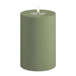 Deluxe Homeart Real Flame LED Udendørs Bloklys Ø 10 x H 15 cm - Plastik/resin - Støvet Grøn