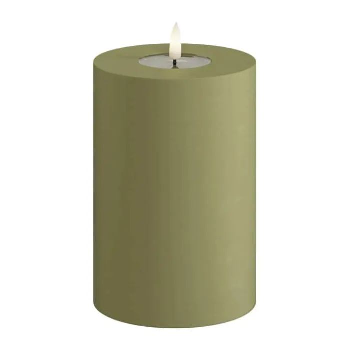 Deluxe Homeart Real Flame LED Udendørs Bloklys Ø 10 x H 15 cm - Plastik/resin - Oliven Grøn