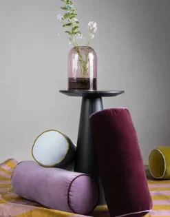 Essenza Luise Pyntepude B 22 x L 50 cm - Bomuldsfløjl - Mauve wine