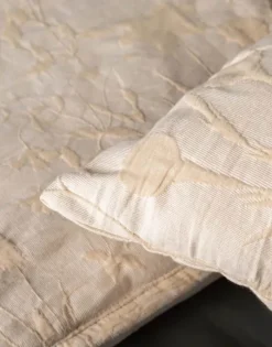 Essenza Maribel Sengetæppe B 270 x L 265 cm - Bomuld - Oatmeal