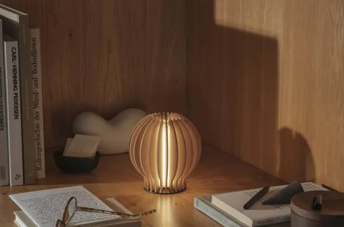 Eva Solo Radiant LED Lampe H 15 cm - Egetræ/kunststof - Oak