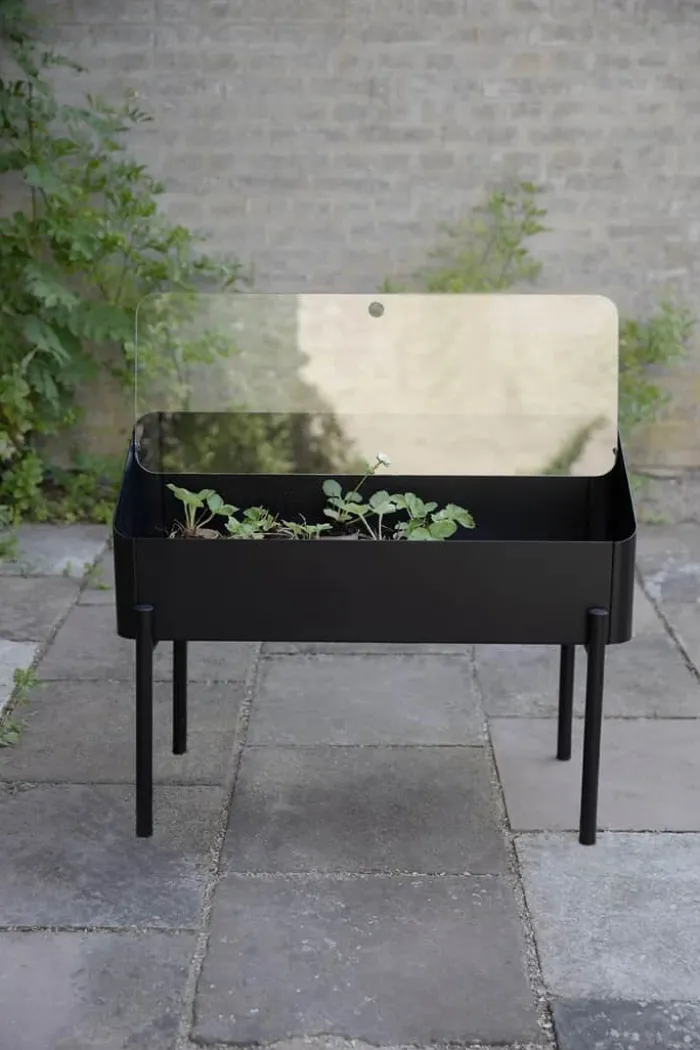 Eva Solo Simply Grow Spire Plantekasse B 80 x L 33 x H 63 cm - Aluminium/Hærdet glas