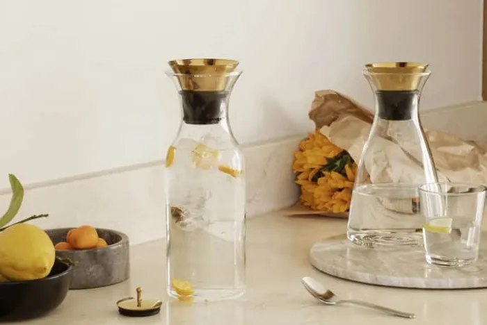 Eva Solo Vandkaraffel 1 liter - Glas - Messing