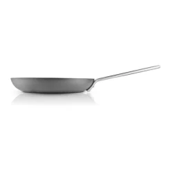 Eva Trio Grey Line Stegepande Ø 24 cm - Rustfrit stål - Slip-Let® belægning