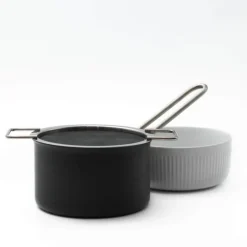 Eva Trio Hældelåg Ø 16 cm - 90% genanvendt rustfrit stål/silikone - Børstet stål
