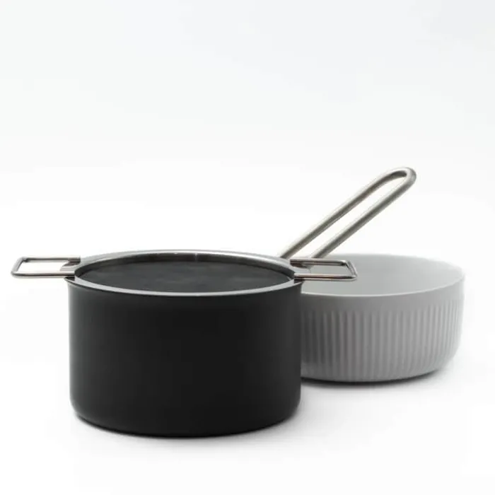 Eva Trio Hældelåg Ø 16 cm - 90% genanvendt rustfrit stål/silikone - Børstet stål