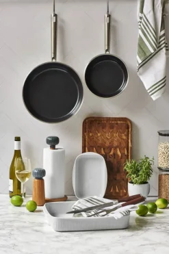 Eva Trio Legio Nova Ovnfast Fad B 30 x L 37 cm - Porcelæn - Hvid
