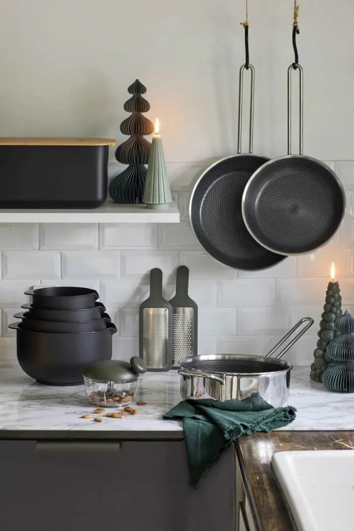 Eva Trio Multi Mosaic Stegepande Ø 28 cm - Aluminium/Blankt rustfrit stål - Slip-Let® belægning
