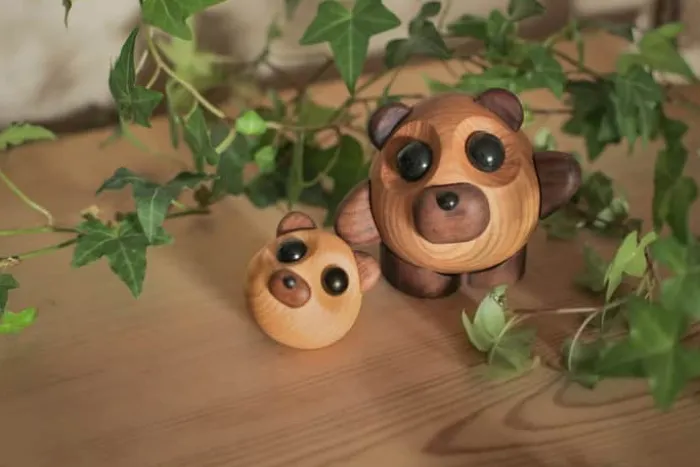 FableWood Pick Me Up Bjørn - Teddy H 10 cm - Valnødde- og asketræ