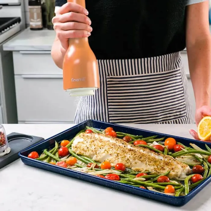 Finamill Krydderikværn - Batteridrevet H 22,7 cm - BPA-fri plastik - Orange