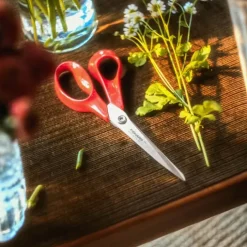 Fiskars Classic Universalsaks L 21 cm - Rustfrit stål - Rød