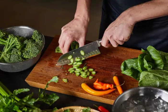 Fiskars Sensei Santokukniv L 16,5 cm - Rustfrit stål m. særlig hård hærdning