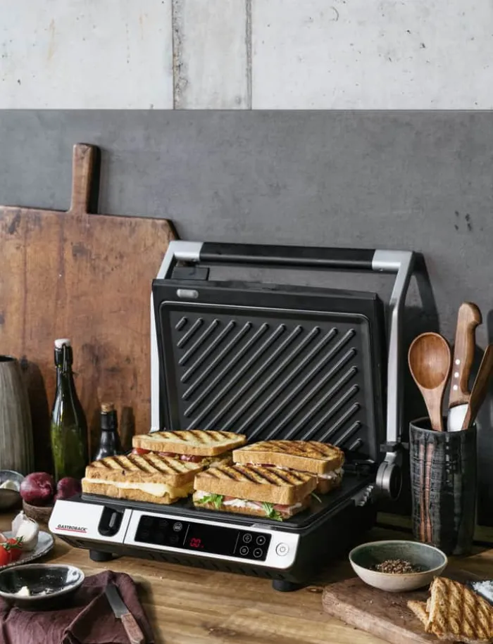 GASTROBACK BBQ Advanced Elektrisk Grill 2000 watt - 6 grillprogrammer - 60 minutters timer
