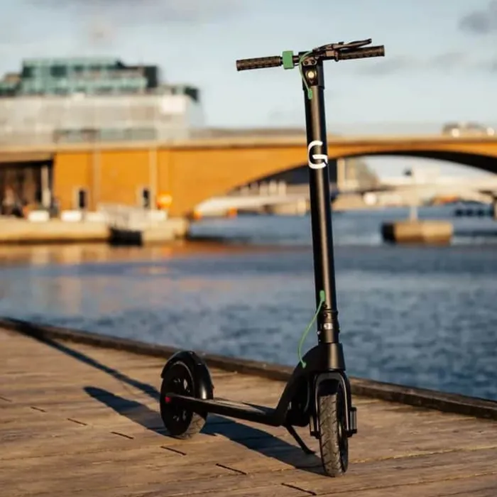 Gorunner Comfort Elektrisk løbehjul 10" Op til 20 km/t - Rækkevidde: 20 km - Foldbart