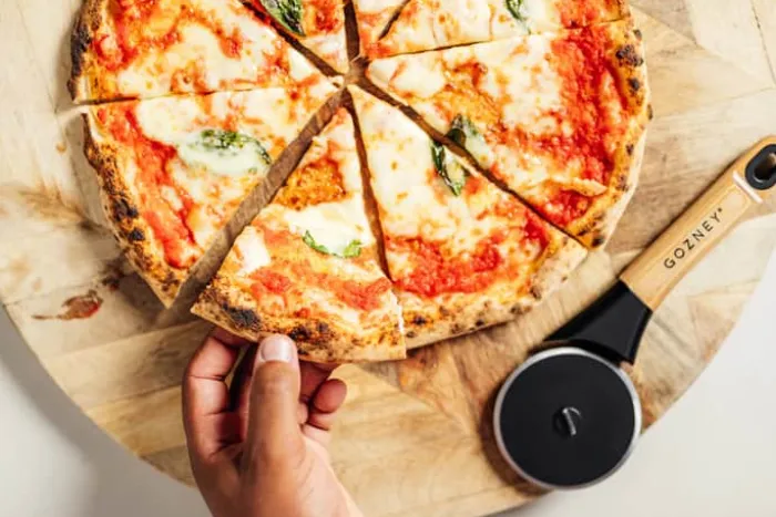 Gozney Pizzahjul Ø 8,2 x L 23,5 cm - Carbonstål/træ