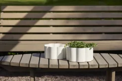Gus Blomma Planteskål - 2 stk. Ø 20/22 x H 10/11 cm - Metal - Hvid