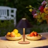 Halo Design Hygge Bordlampe H 19 cm - LED - Maroon