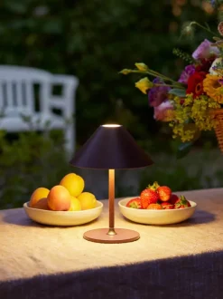 Halo Design Hygge Bordlampe H 19 cm - LED - Maroon