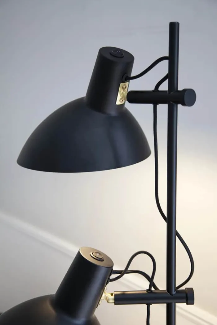 Halo Design Metropole Gulvlampe - 2 arme H 150 cm - E27 - Sort